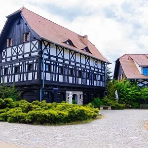 Karczma Rzym Dwór Nocleg ze śniadaniem